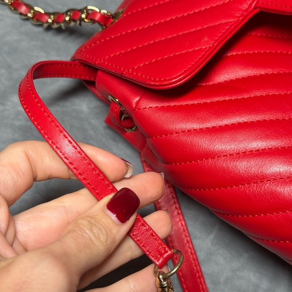 CHANEL RED GOLD SMALL CHEVRON CALFSKIN URBAN SPIRIT BACKPACK - Picture 4 of 17